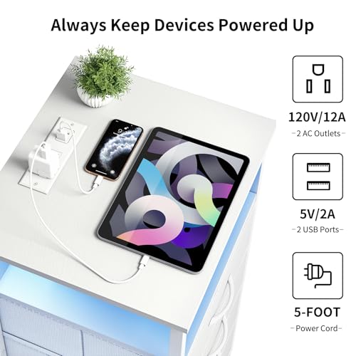 Night Stand with Charging Station (15.7"D x 11.8"W x 33.1"H (4 drawers) / Power+Light (1pc) / White)