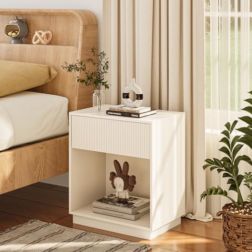 Fluted Nightstands Set of 2 (White)