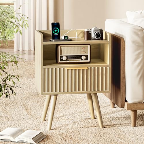 Nightstand Set of 2 with Charging Station (Natural)