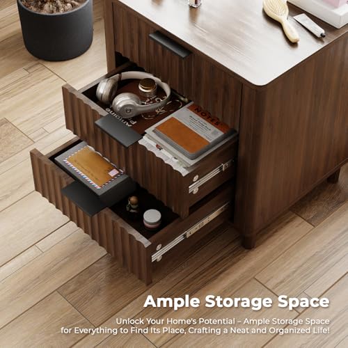 Fluted Nightstand with Charging Station (Walnut / 3 Drawers)