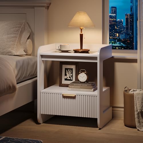Fluted Nightstands Set of 2 (White)