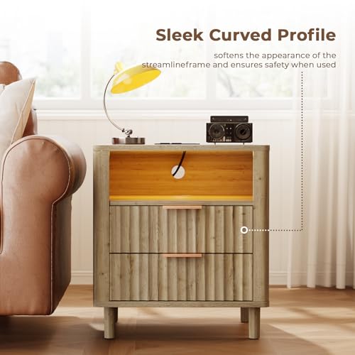 Fluted Nightstand with Charging Station (Oak / 2 Drawers)