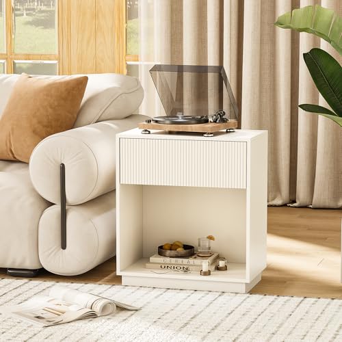 Fluted Nightstands Set of 2 (White)